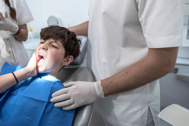 Best Emergency Tooth Extraction in Arkwright, SC